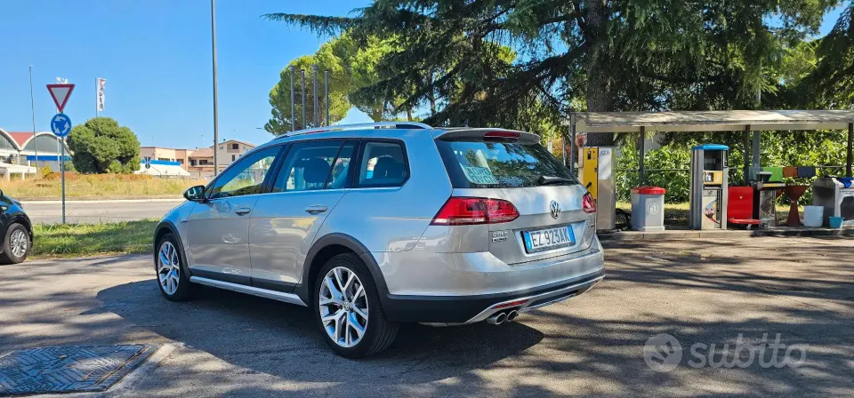 Volkswagen Golf — foto 3