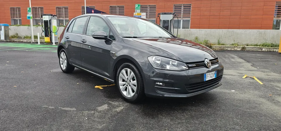 Volkswagen Golf — foto 8
