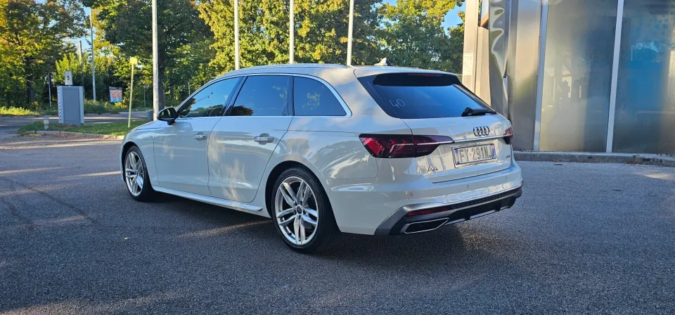 Audi A4 — foto 4