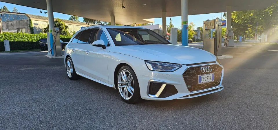 Audi A4 — foto 8