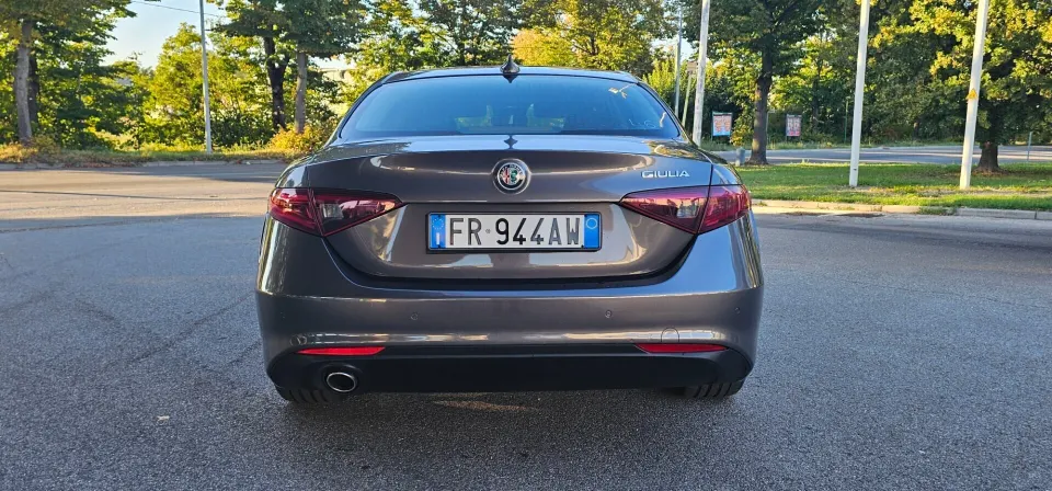 Alfa Romeo Giulia — foto 5