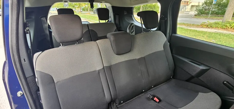 Dacia Lodgy — foto 16