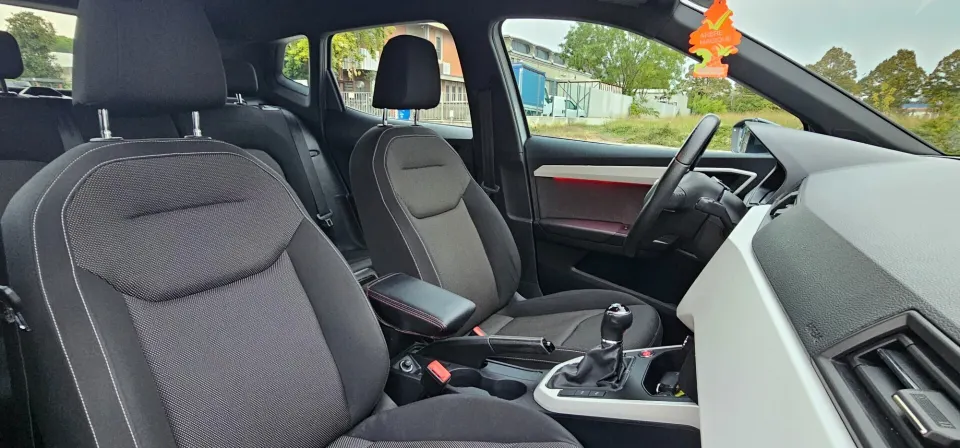 Seat Arona — foto 17