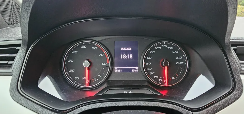 Seat Arona — foto 19