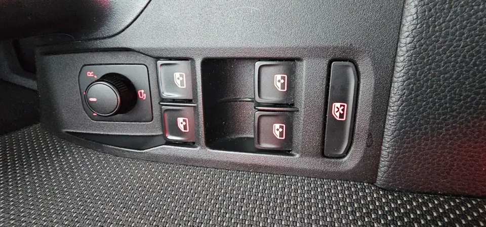Seat Arona — foto 24